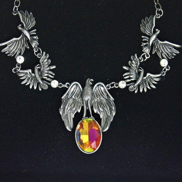 Gothic Renaissance Medieval Raven Bird Necklace - Picture 5 of 8